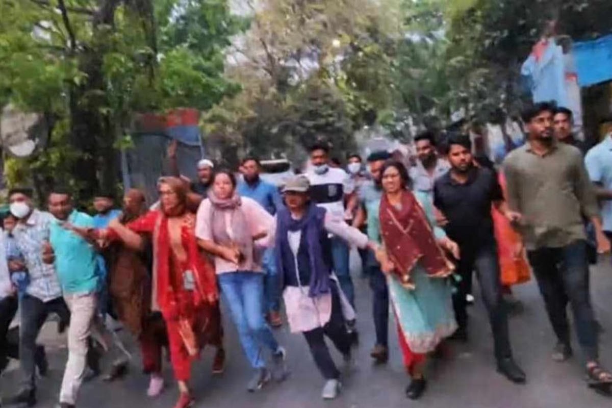 রাজধানীতে আ.লীগের ঝটিকা মিছিল