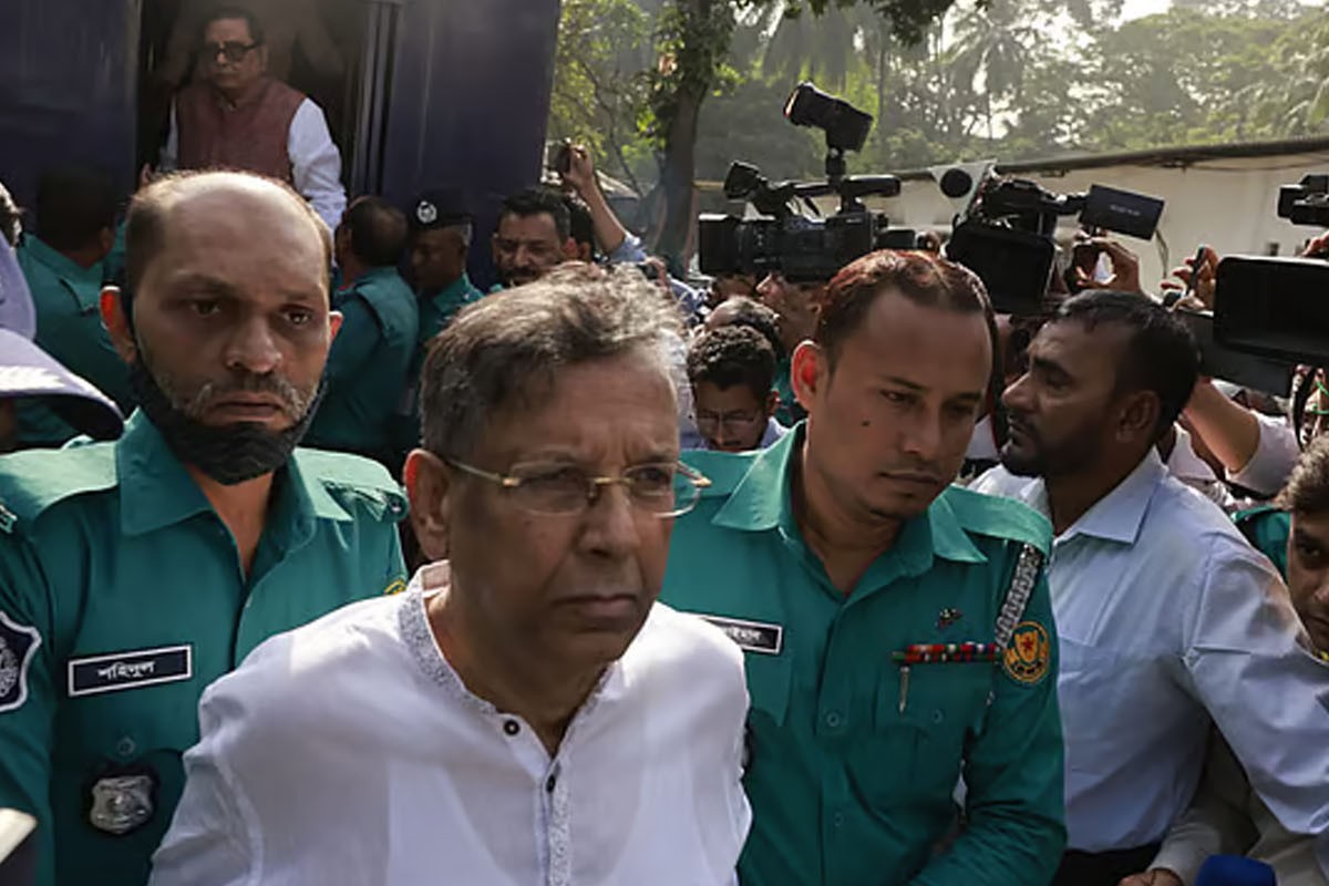 সাবেক মন্ত্রী আনিসুল, তাজুল ইসলাম ও আইজিপি মামুনসহ ১৮ জনকে আদালতে হাজির