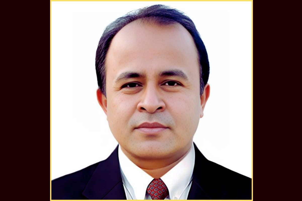 স্বরাষ্ট্র মন্ত্রণালয়ের সাবেক জনসংযোগ কর্মকর্তা অপু অবরুদ্ধের পর পুলিশ হেফাজতে