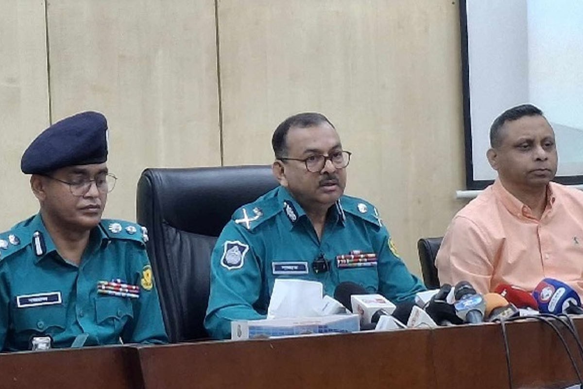 বেসরকারি নিরাপত্তা কর্মীরা ‘অক্সিলারি পুলিশ ফোর্স’ হিসেবে কাজ করবেন: ডিএমপি