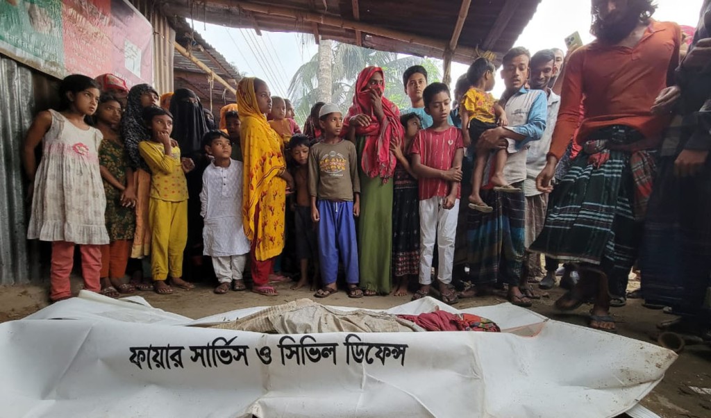 bagura 1742537571 বগুড়ার শেরপুরে ট্রাকের ধাক্কায় নিহত ২, আহত ২০