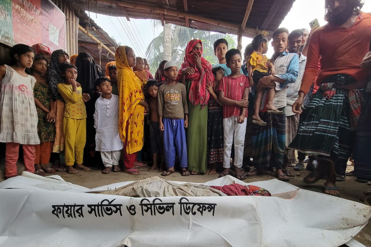 বগুড়ার শেরপুরে ট্রাকের ধাক্কায় নিহত ২, আহত ২০
