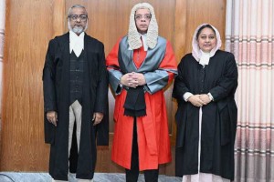 আপিল বিভাগে নতুন নিয়োগপ্রাপ্ত ২ বিচারপতির শপথ অনুষ্ঠিত