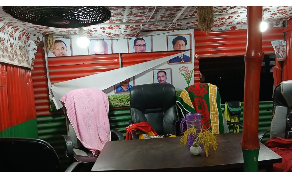 ডেমরায় বিএনপি'র কার্যালয়ে কিশোর গ্যাংয়ের হামলা, আহত- ২ 3 bnpdemra 1742975298 ডেমরায় বিএনপি'র কার্যালয়ে কিশোর গ্যাংয়ের হামলা, আহত- ২
