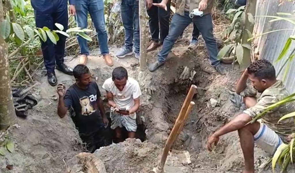 মুক্তিপণ না পেয়ে শিশুকে শ্বাসরোধে হত্যা, আটক ৩ 4 hotta 1741754819 মুক্তিপণ না পেয়ে শিশুকে শ্বাসরোধে হত্যা, আটক ৩