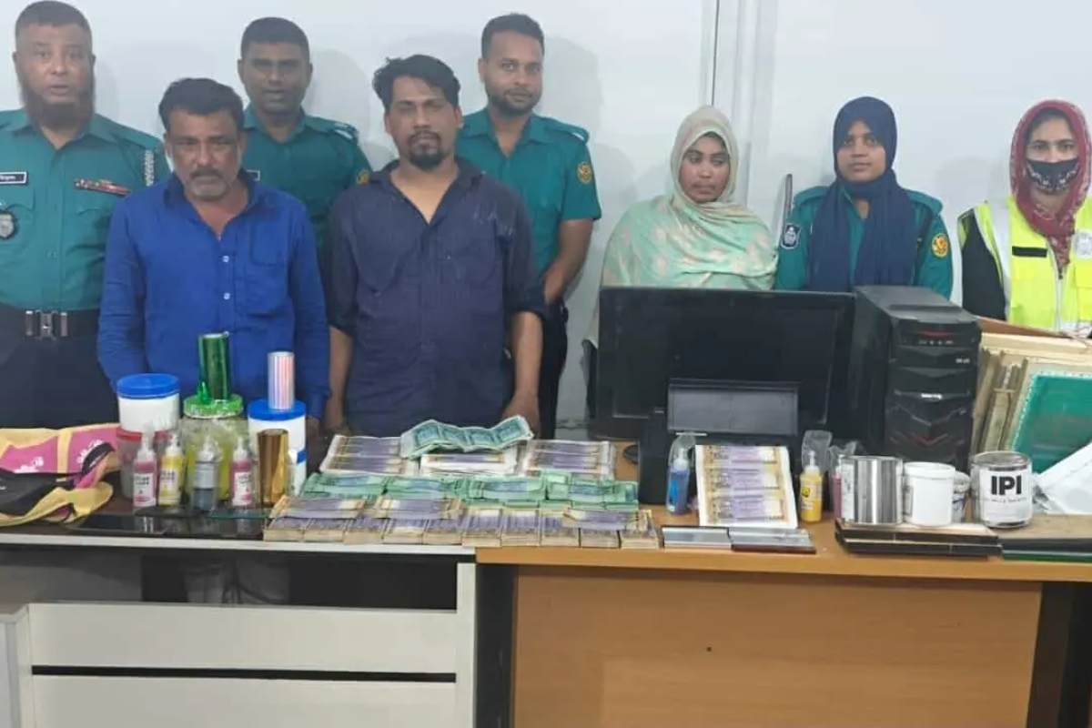 ২০ লক্ষ টাকার জাল নোটসহ গ্রেপ্তার ৩