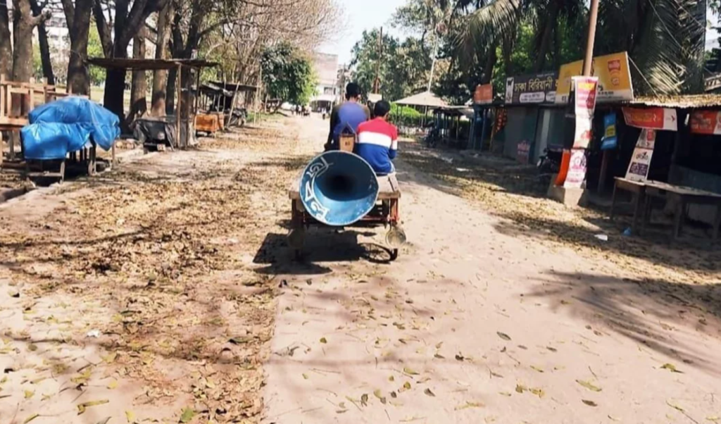 থমথমে ইসলামী বিশ্ববিদ্যালয়, বহিরাগত প্রবেশে নিষেধাজ্ঞা 4 image 1360x800 14 1741161836 থমথমে ইসলামী বিশ্ববিদ্যালয়, বহিরাগত প্রবেশে নিষেধাজ্ঞা