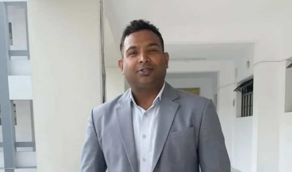 ইবিতে আ.লীগপন্থি শিক্ষককে ধাওয়া দিলেন শিক্ষার্থীরা 3 image 1360x800 14 1741767514 ইবিতে আ.লীগপন্থি শিক্ষককে ধাওয়া দিলেন শিক্ষার্থীরা