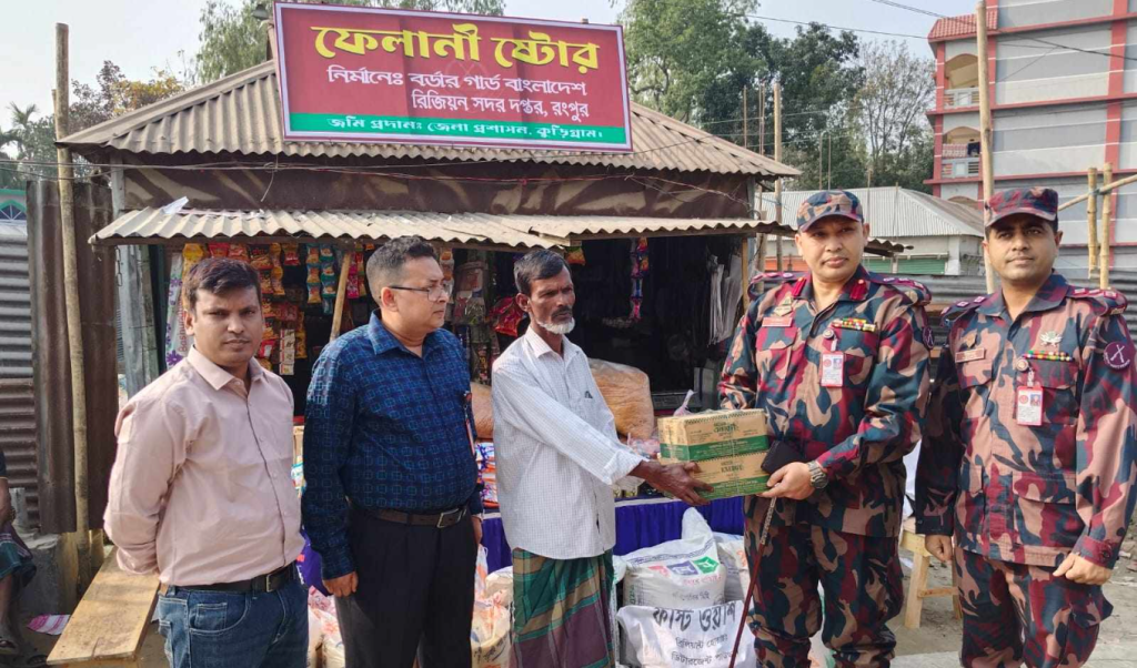 ঈদ উপলক্ষে ফেলানীর পরিবারের পাশে বিজিবি 3 image 1360x800 16 1742029130 ঈদ উপলক্ষে ফেলানীর পরিবারের পাশে বিজিবি