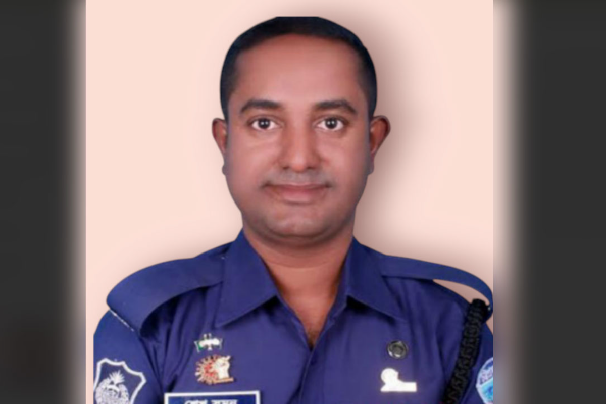 মুক্তিযোদ্ধার নাতি সেজে পুলিশে চাকরি, নিয়েছেন স্বেচ্ছায় অবসরও