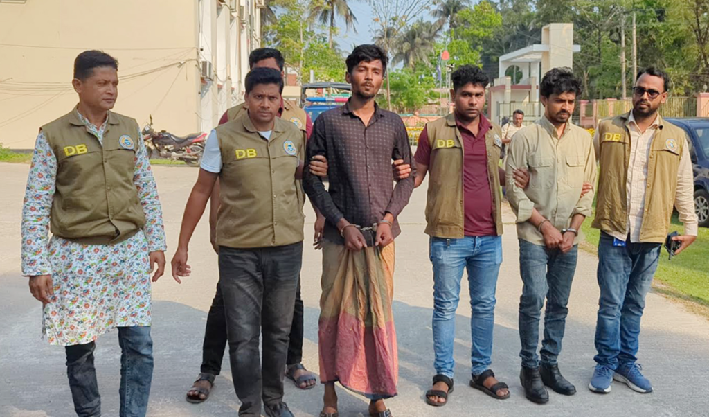 ছাত্রলীগের পরিকল্পনায় কাফির বাড়িতে অগ্নিসংযোগ, গ্রেপ্তার ২ 4 image 1360x800 6 1741610186 ছাত্রলীগের পরিকল্পনায় কাফির বাড়িতে অগ্নিসংযোগ, গ্রেপ্তার ২