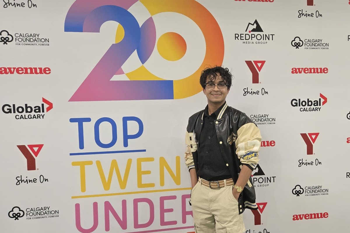 কানাডায় প্রথম বাংলাদেশী বংশোদ্ভূত হিসাবে তারিফ মাহমুদ পেলেন টপ টোয়েন্টি অ্যাওয়ার্ড