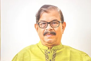 ভূরাজনীতি আওয়ামী লীগকে প্রত্যাবাসন করতে চায়: মাহমুদুর রহমান মান্না