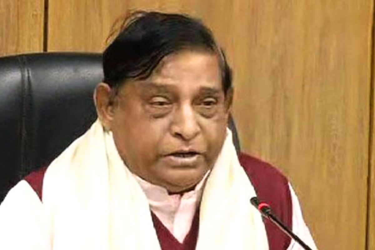স্ত্রীসহ সাবেক মন্ত্রী মায়ার দেশত্যাগে নিষেধাজ্ঞা