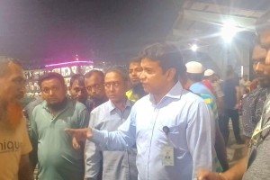 নদী দূষণ রোধে সদরঘাটে মোবাইল কোর্ট: আবর্জনা নদীতে ফেললে ব্যবস্থা