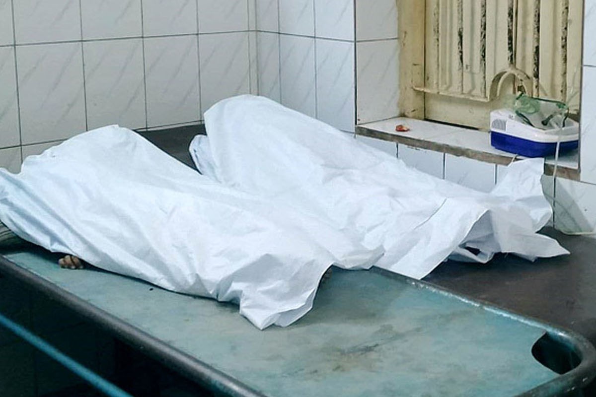 গাজীপুরে সিএনজি অটোরিকশার মুখোমুখি সংঘর্ষে দুইজন নিহত, বাসে আগুন