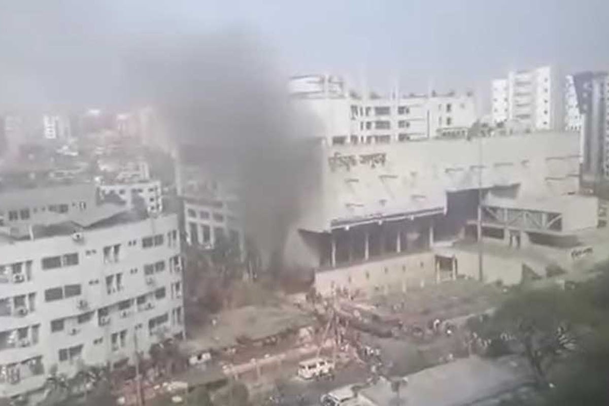 মুক্তিযুদ্ধ জাদুঘরে আগুন