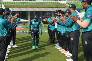 মিরপুরে ‘গার্ড অব অনার’ পেলেন মুশফিক