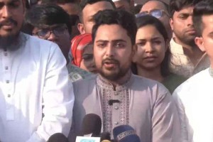 নতুন প্রজাতন্ত্র গড়ার জন্য নতুন সংবিধান প্রয়োজন: নাহিদ ইসলাম