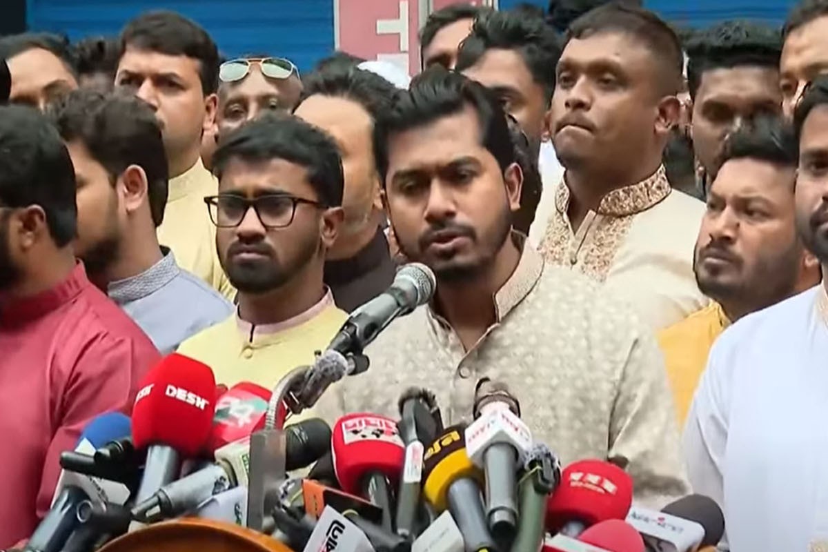গণঅভ্যুত্থানে সেনা কর্মকর্তাদের অবদান অস্বীকার করে বিভাজন তৈরি করতে চায়: নুরুল হক
