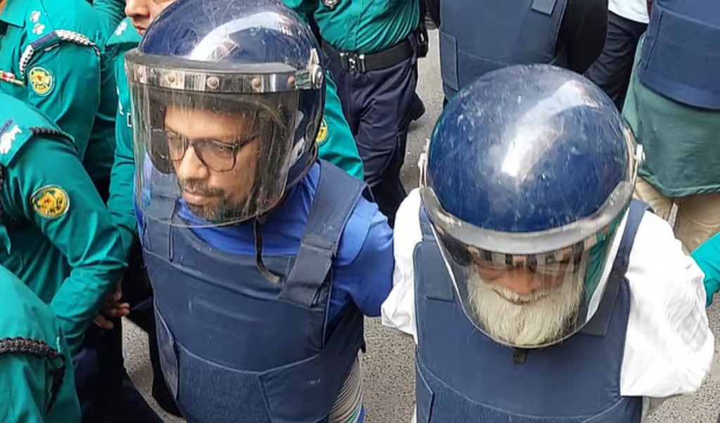 আদালতে সালমান-পলকসহ অন্যদের দুই হাত পেছনে নিয়ে হাতকড়া পরানোর কারণ জানালেন পিপি 3 polok 1741783953 আদালতে সালমান-পলকসহ অন্যদের দুই হাত পেছনে নিয়ে হাতকড়া পরানোর কারণ জানালেন পিপি