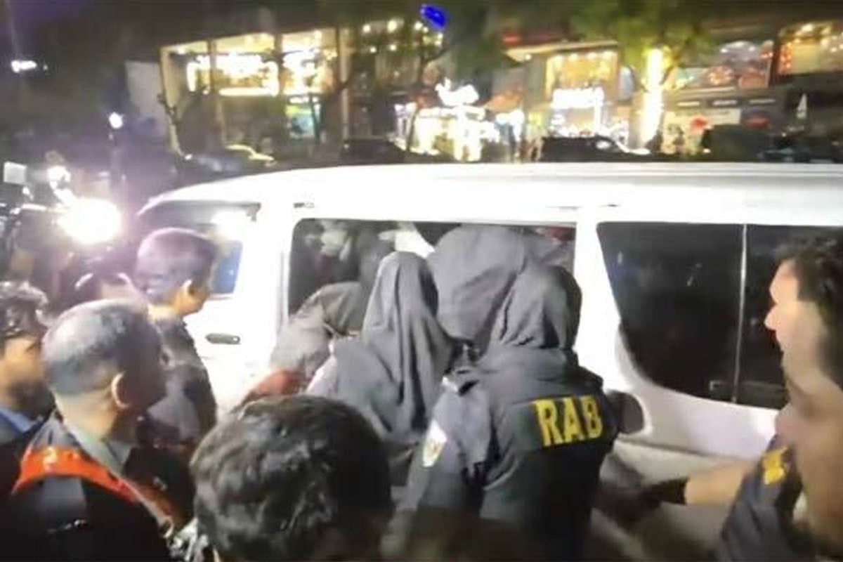 রাতে গুলশানে স্পা সেন্টারে অভিযান, একাধিক নারী আটক