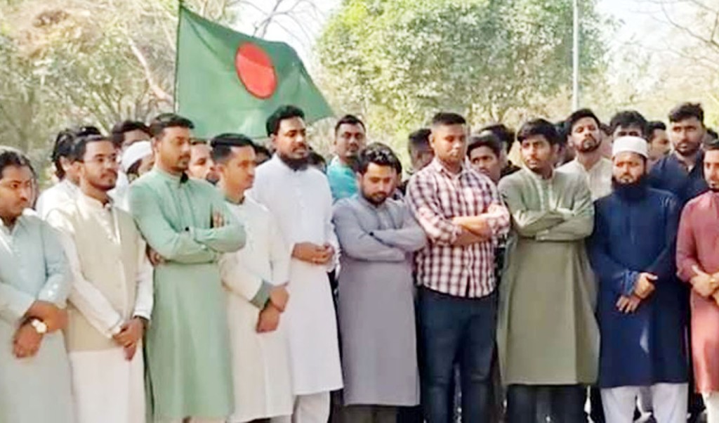 জুলাই গণঅভ্যুত্থানে শহীদদের প্রতি শ্রদ্ধা জানালো এনসিপি 3 raer 1741064110 জুলাই গণঅভ্যুত্থানে শহীদদের প্রতি শ্রদ্ধা জানালো এনসিপি