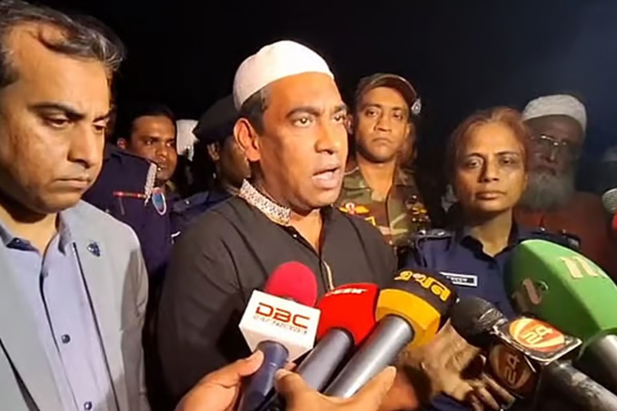 আমাদের ওপর আস্থা রাখবেন,মামলার তদন্তের সঙ্গে আমিও জড়িয়ে আছি:ডিআইজি রেজাউল