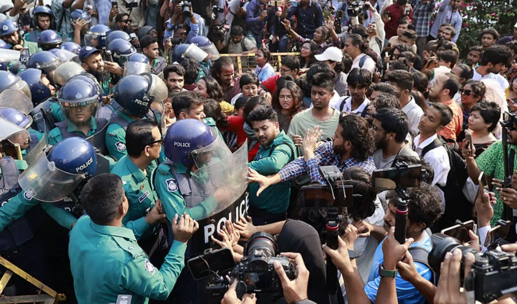 ছাত্র ফেডারেশন-ছাত্র ইউনিয়ন নেতাসহ ১২ জনের নামে মামলা 3 shahbagh 1741791720 ছাত্র ফেডারেশন-ছাত্র ইউনিয়ন নেতাসহ ১২ জনের নামে মামলা
