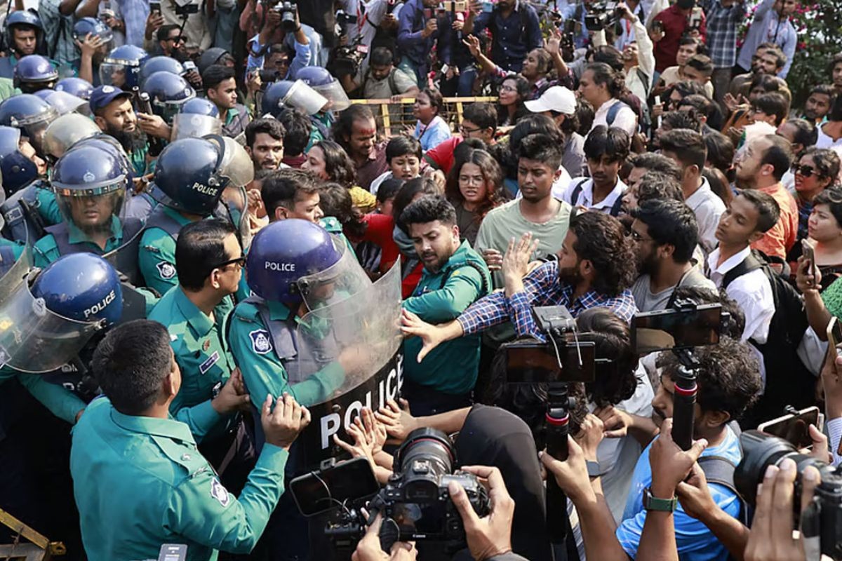 ছাত্র ফেডারেশন-ছাত্র ইউনিয়ন নেতাসহ ১২ জনের নামে মামলা