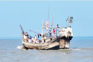 সমুদ্রে সব প্রকার মাছ ধরায় ৫৮ দিনের নিষেধাজ্ঞা