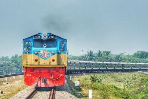 ঈদে ট্রেনে ফিরতি যাত্রার অগ্রিম টিকিট বিক্রি শুরু, আজ পাওয়া যাচ্ছে ৩ এপ্রিলের টিকেট