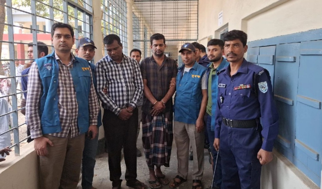 ঘুষ নেওয়ার সময় হাতেনাতে অডিটর-হিসাবরক্ষণ কর্মকর্তা আটক 3 thakurgaon 1742208084 ঘুষ নেওয়ার সময় হাতেনাতে অডিটর-হিসাবরক্ষণ কর্মকর্তা আটক