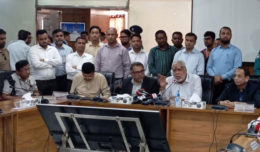 ঈদে ট্রেনের অগ্রিম টিকিট বিক্রি শুরু ১৪ মার্চ 4 ticket 1741525490 ঈদে ট্রেনের অগ্রিম টিকিট বিক্রি শুরু ১৪ মার্চ