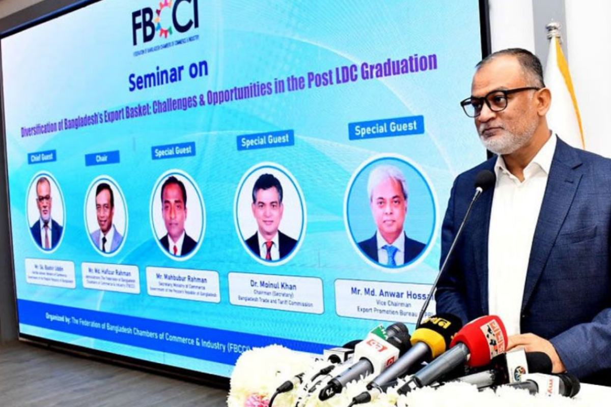 হাসিনা পালিয়ে যাওয়ার পর রাসেলস ভাইপারও চলে গেছে: বাণিজ্য উপদেষ্টা
