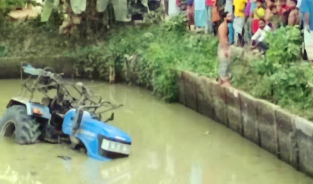 truc 1742354502 ট্রাক্টর নিয়ন্ত্রণ হারিয়ে খাদে: প্রাণ গেলো দুই যুবকের