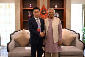 প্রধান উপদেষ্টার সঙ্গে চীনের রপ্তানি-আমদানি ব্যাংক চেয়ারম্যানের সাক্ষাৎ