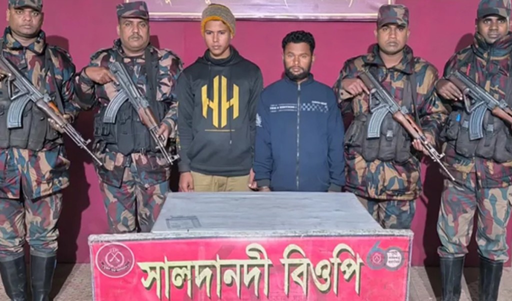 কসবা সীমান্তে ভারতীয় দুই নাগরিক আটক 6 কসবা 1742188596 কসবা সীমান্তে ভারতীয় দুই নাগরিক আটক