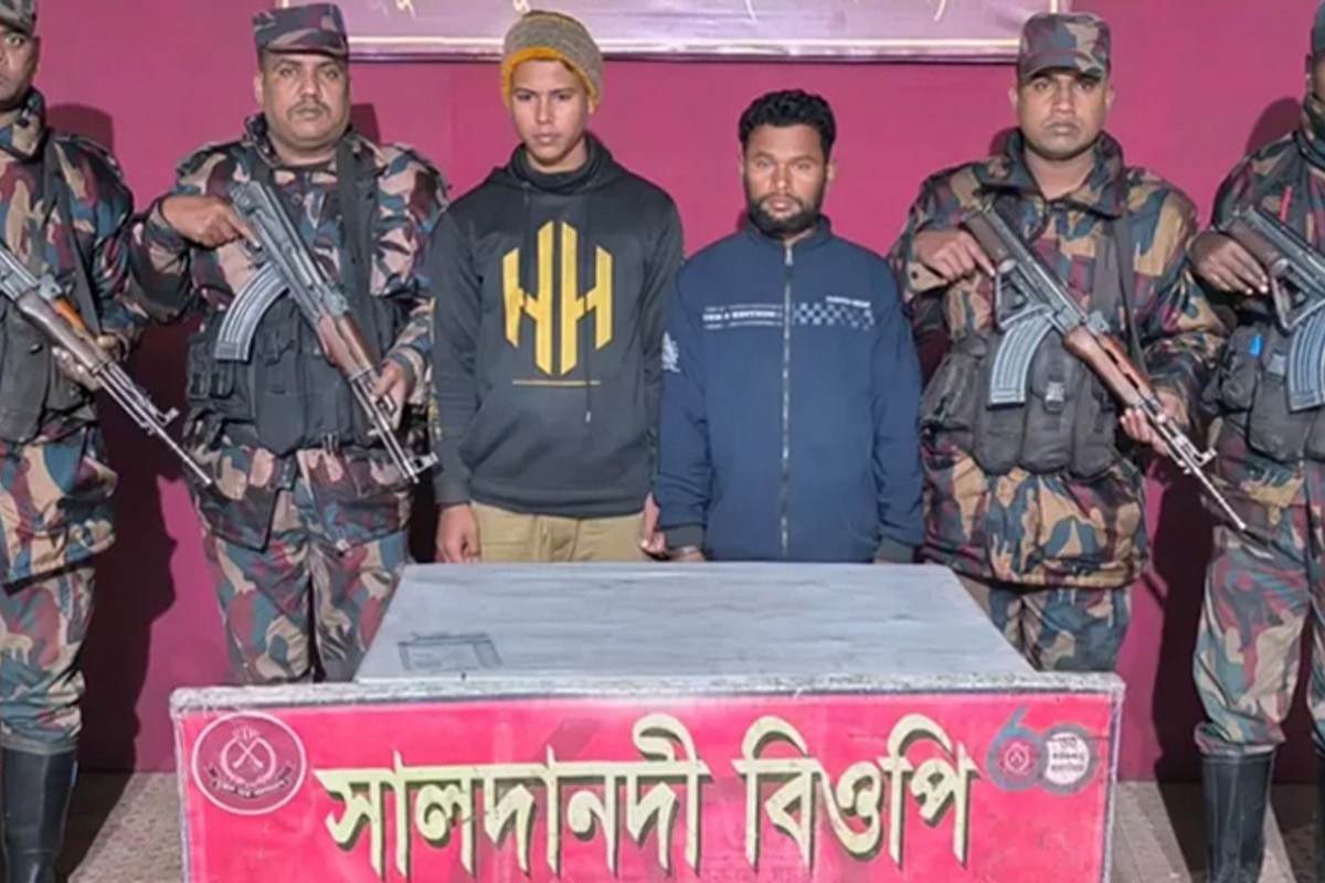 কসবা সীমান্তে ভারতীয় দুই নাগরিক আটক