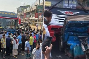 চট্টগ্রামে বাস চাপায় ভাই-বোনসহ নিহত ৩