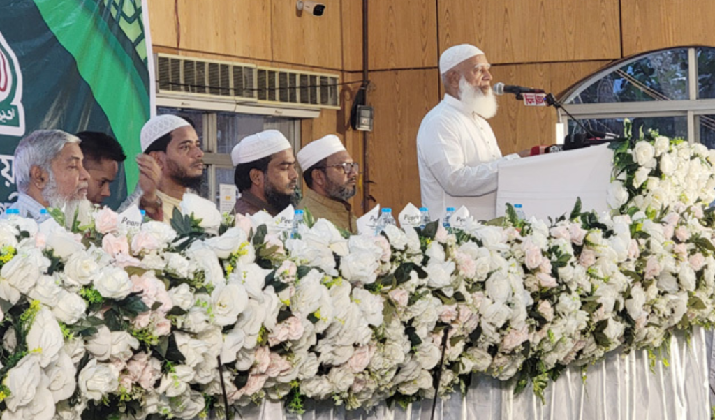 কেউ এমন কাজ না করি যার মাধ্যমে শহীদের রক্তের সঙ্গে বেইমানি হয় : জামায়াত আমির 4 জামায়াত আমির 1741015015 কেউ এমন কাজ না করি যার মাধ্যমে শহীদের রক্তের সঙ্গে বেইমানি হয় : জামায়াত আমির