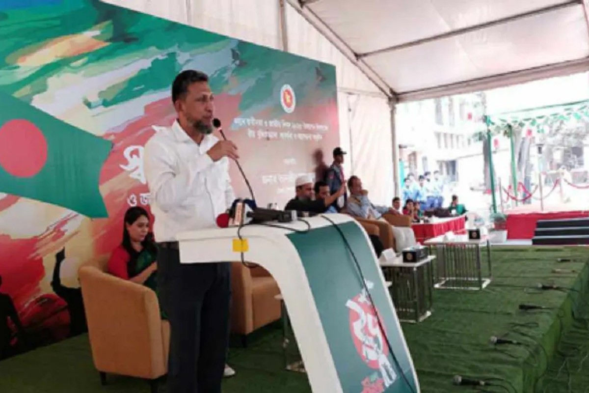জুলাই আন্দোলনকে ৭১’র সঙ্গে তুলনা, ক্ষমা চাইলেন সিভিল সার্জন