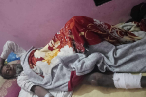 বাউফলে চাঁদা না পেয়ে তরমুজ চাষীকে কুপিয়ে জখম