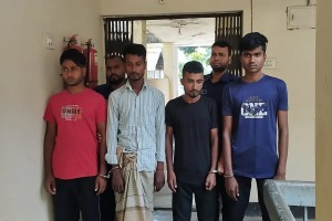 নাটোরে তরুণীকে সংঘবদ্ধ ধর্ষণ, গ্রেপ্তার ৪