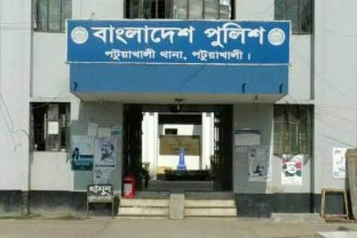 পটুয়াখালীতে শিশু ধর্ষণের অভিযোগে তরুণ গ্রেপ্তার