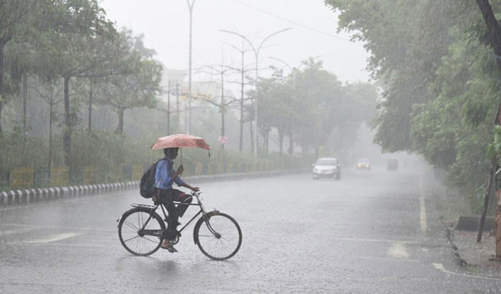 বৃষ্টি 1742441300 দেশের তিন বিভাগে বৃষ্টির আভাস