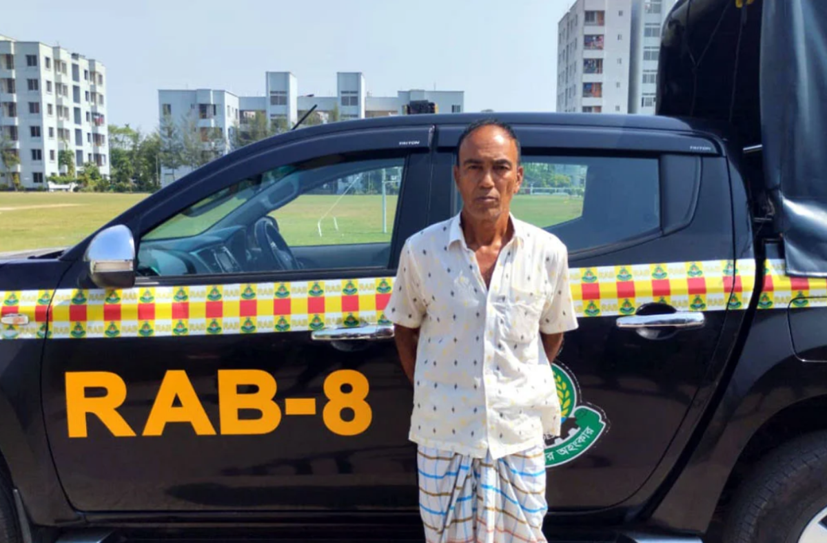 মসজিদে ঢুকে তিন ভাইকে কুপিয়ে হত্যার ঘটনায় প্রধান আসামিসহ গ্রেপ্তার ২