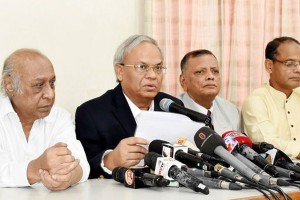 ‘প্রশাসনের ঢিলেঢালা আচরণের কারণে দুষ্কৃতকারীরা আসকারা পাচ্ছে’