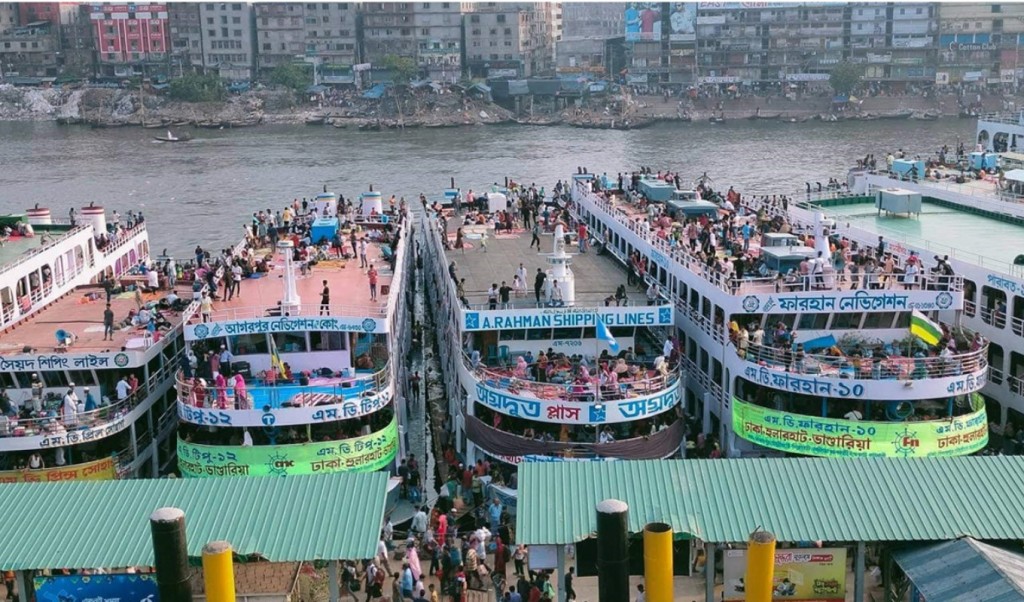 লঞ্চে নিরাপত্তায় চার আনসার সদস্য মোতায়েন 3 লঞ্চ 1742102940 লঞ্চে নিরাপত্তায় চার আনসার সদস্য মোতায়েন