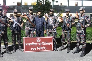 সাতক্ষীরা সীমান্তে ভারতীয় নাগরিক গ্রেপ্তার